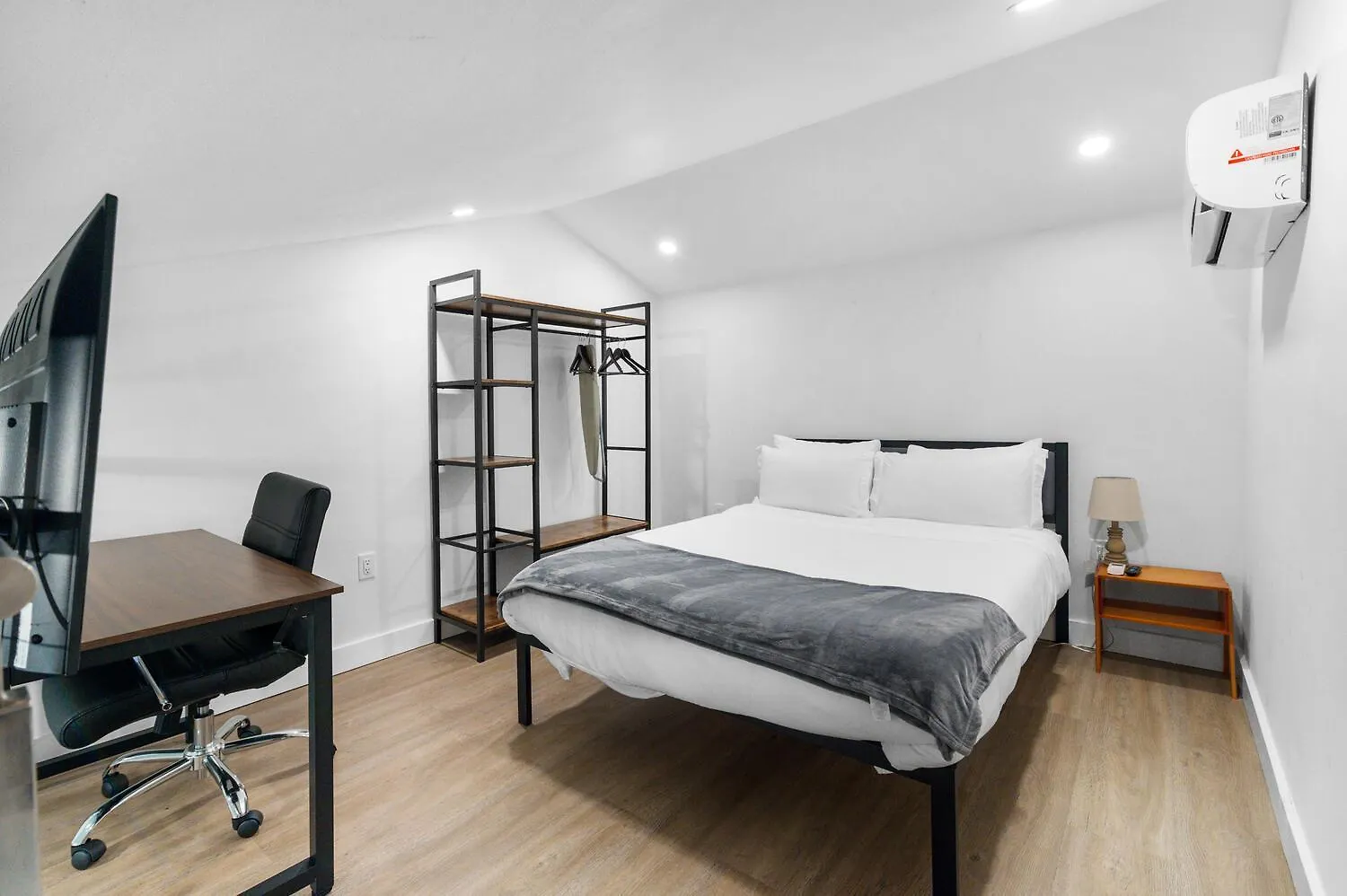 Vakantiehuis Oasis Garden In Miami! Studio Unit 2! *