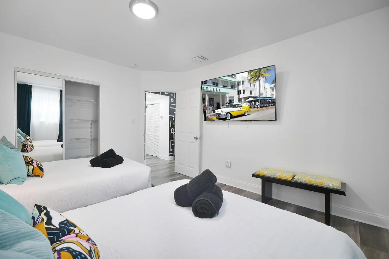 Vacay Spot Wynwood Comfort 2 Kitchen 2 Bbqs Patio Vibes, Prime Loc! 6 Blocks Away From Bars, Nite Clubs, Res, Shops Vakantiehuis