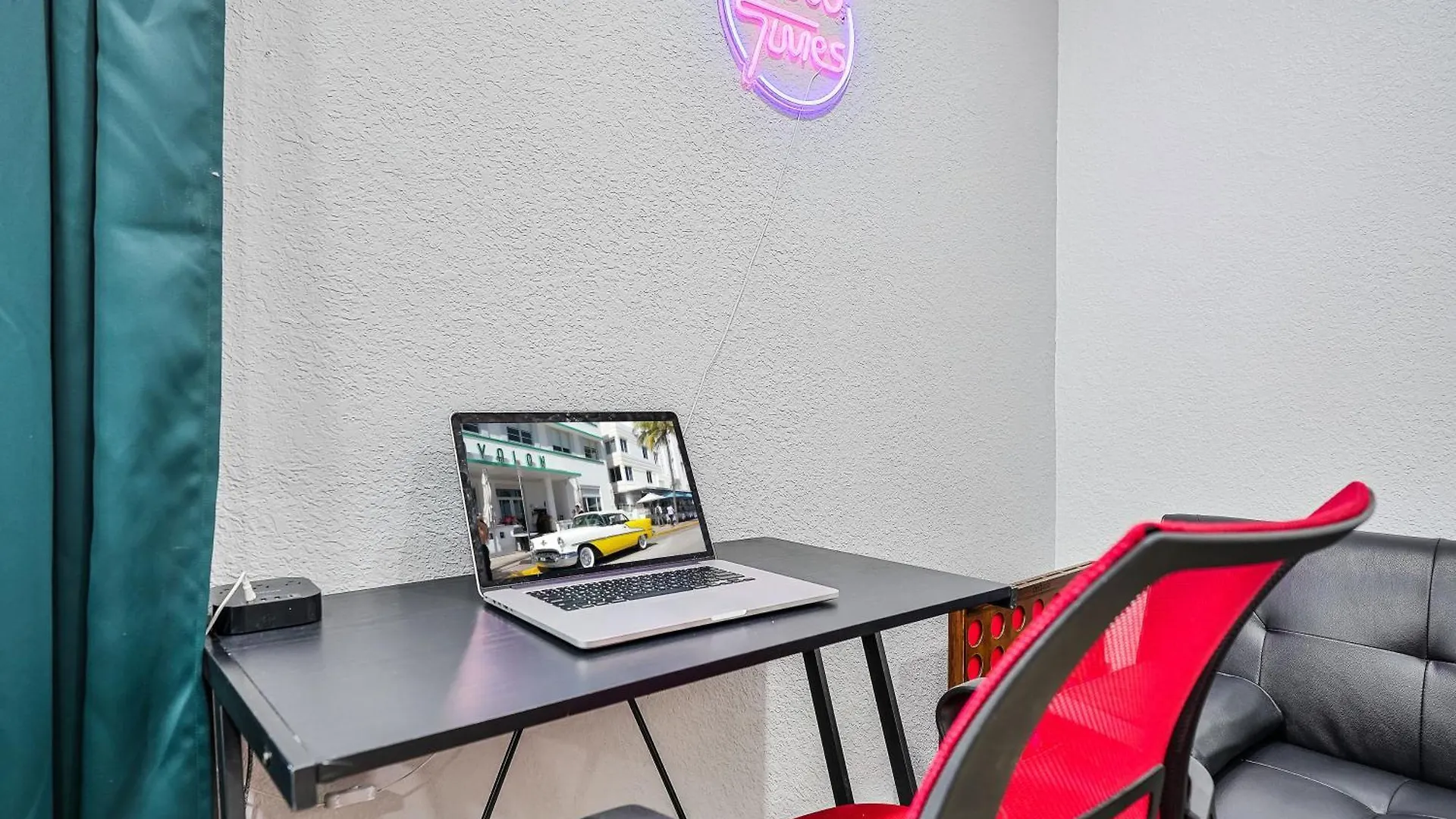 Vacay Spot Gables 4 To 23 Guest Gameroom 2 Kitchens 2 Bbq, 2 Bar, Backyard, Patio, Prime Loc! 6 Blocks Away From Bars, Nite Clubs, Res, Shops Prázdninový dům *