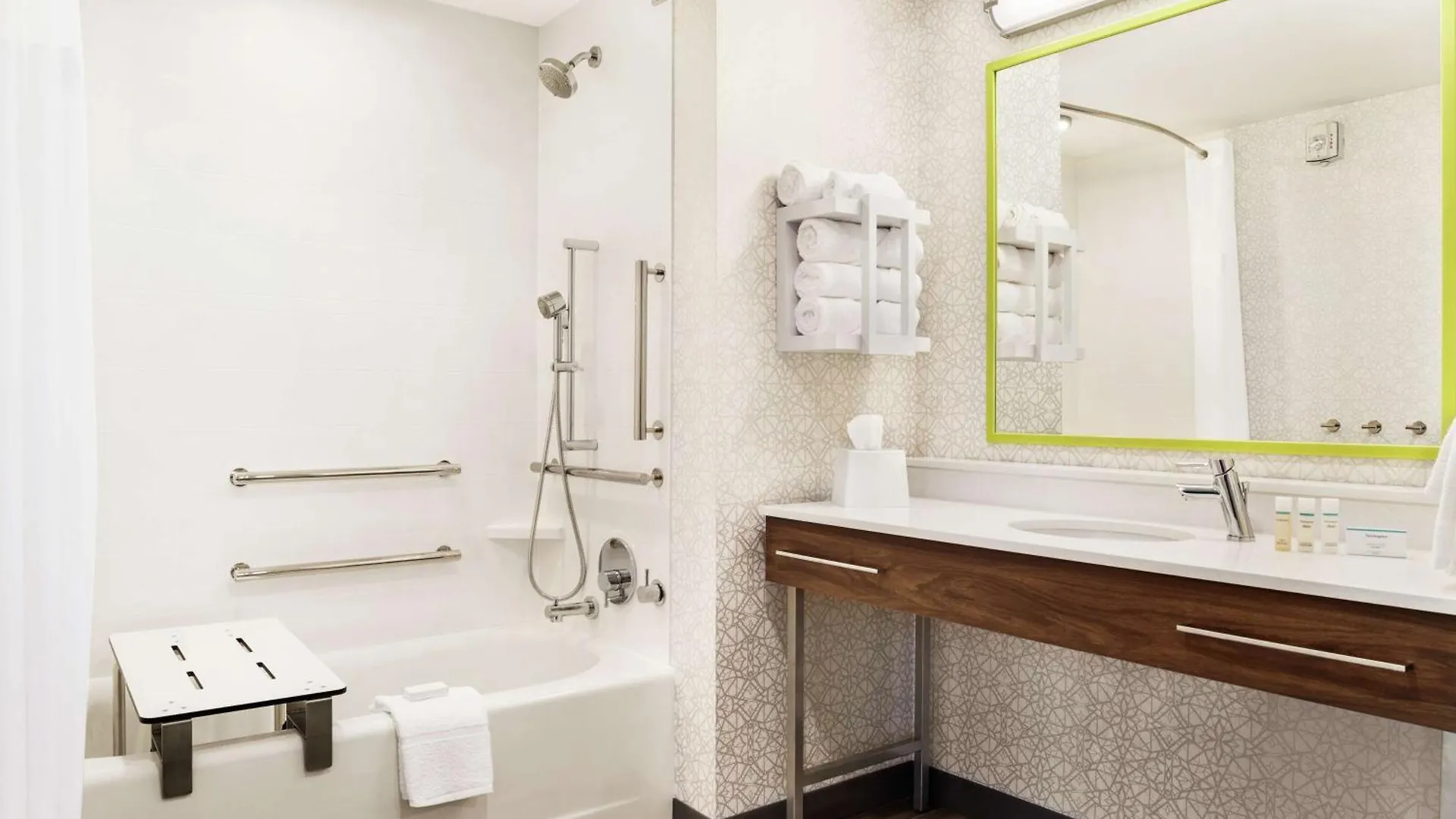 Hampton & Miami, Kendall, Executive Airport Hotel