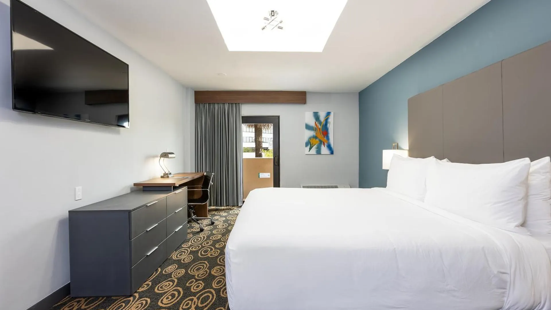 Regency Airport By Sonesta
