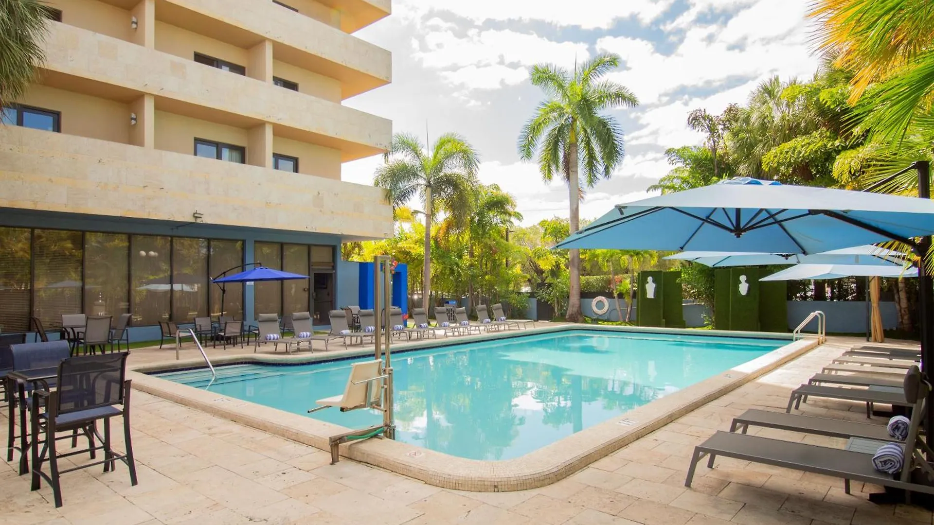 Hotel Regency Airport By Sonesta Miami