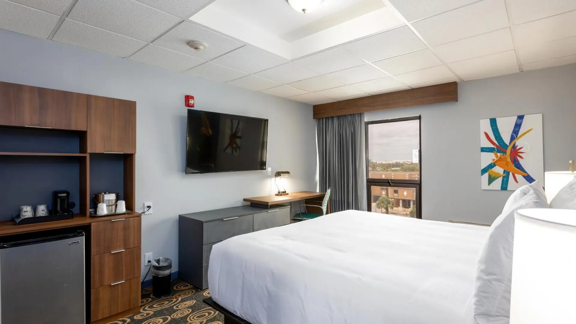 Regency Airport By Sonesta