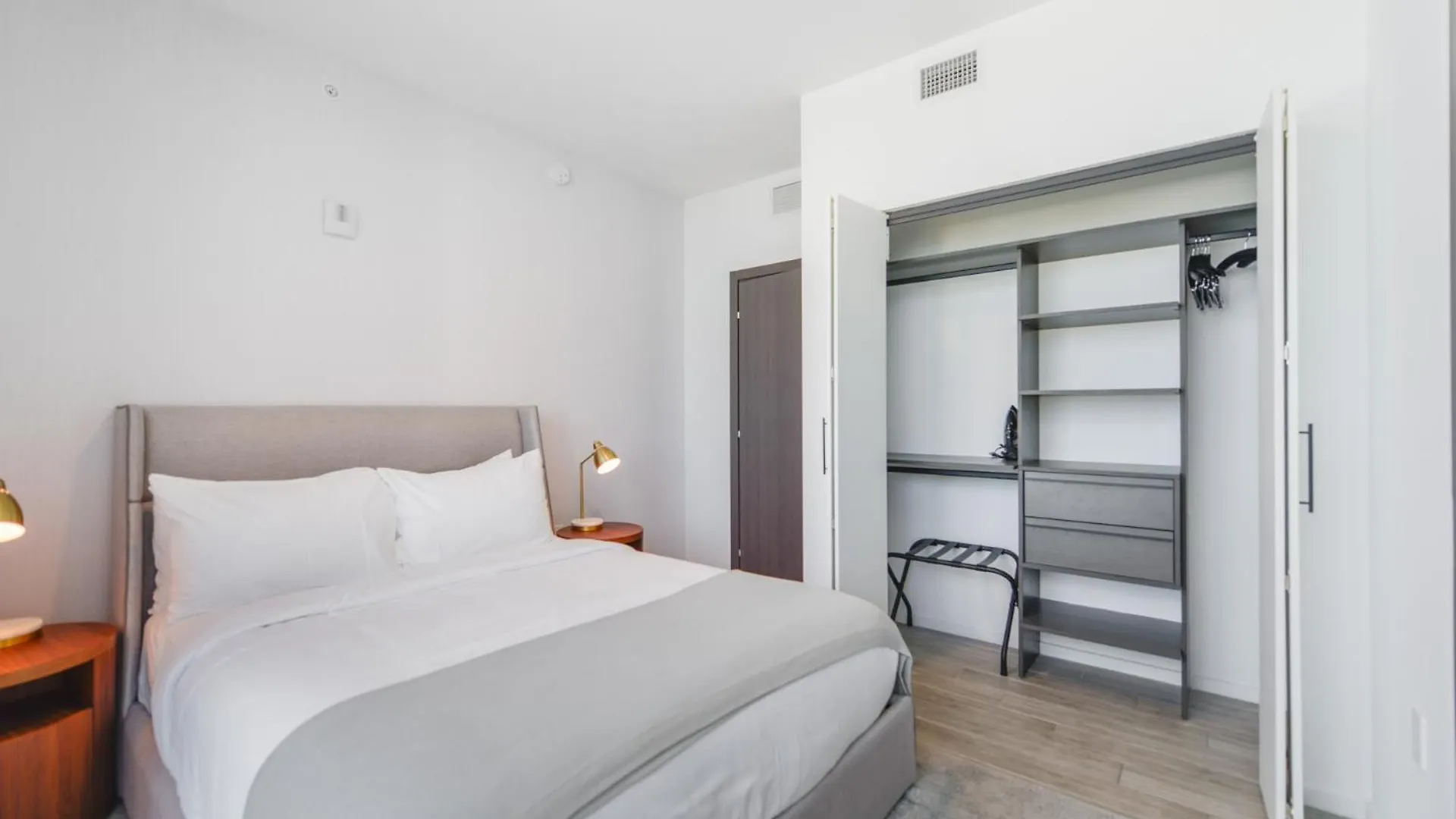 شقة Luxury 3br Ocean Views At Bayside *