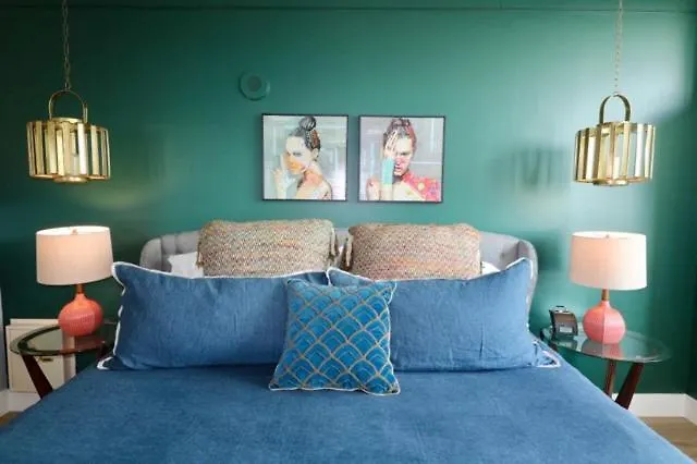 Gorgeous Coconut Grove 3 Bedroom With Amazing Views Parking Included Apartamento