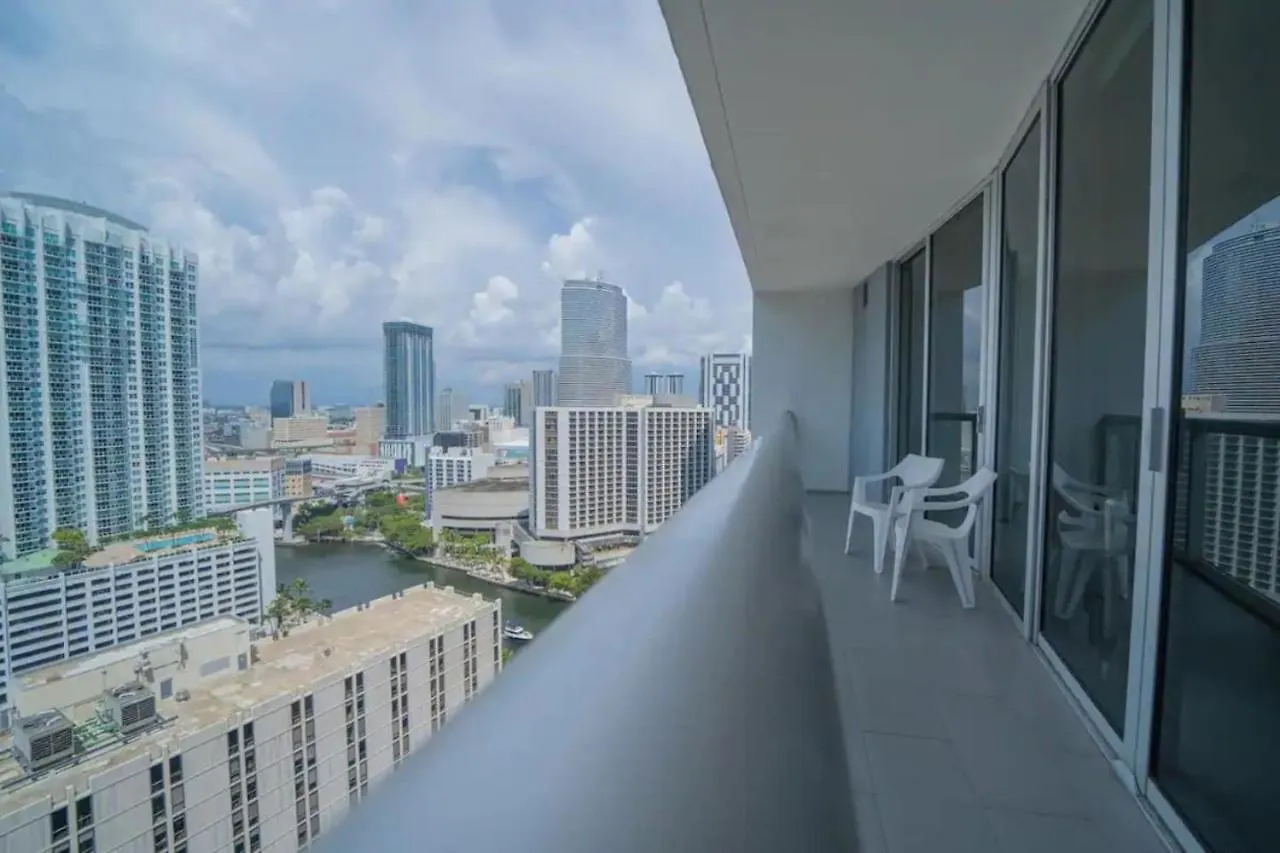 Deluxe King 1 Bedroom Icon Apartment Miami