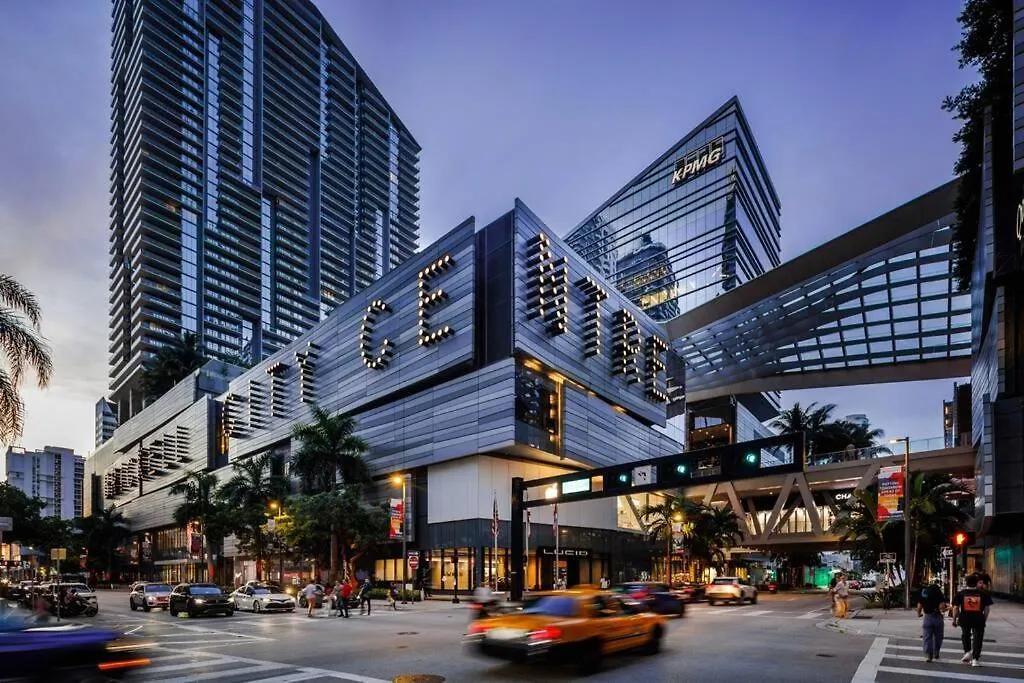 Brickell 2 Story Luxury Getaway With Pool * Miami