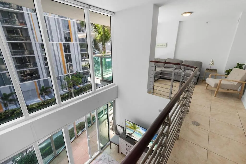 Brickell 2 Story Luxury Getaway With Pool Apartment *
