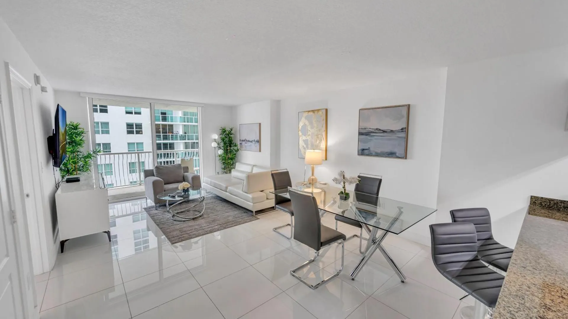 Luxury 1 Bedroom • Brickell • Unique Views * Μαϊάμι