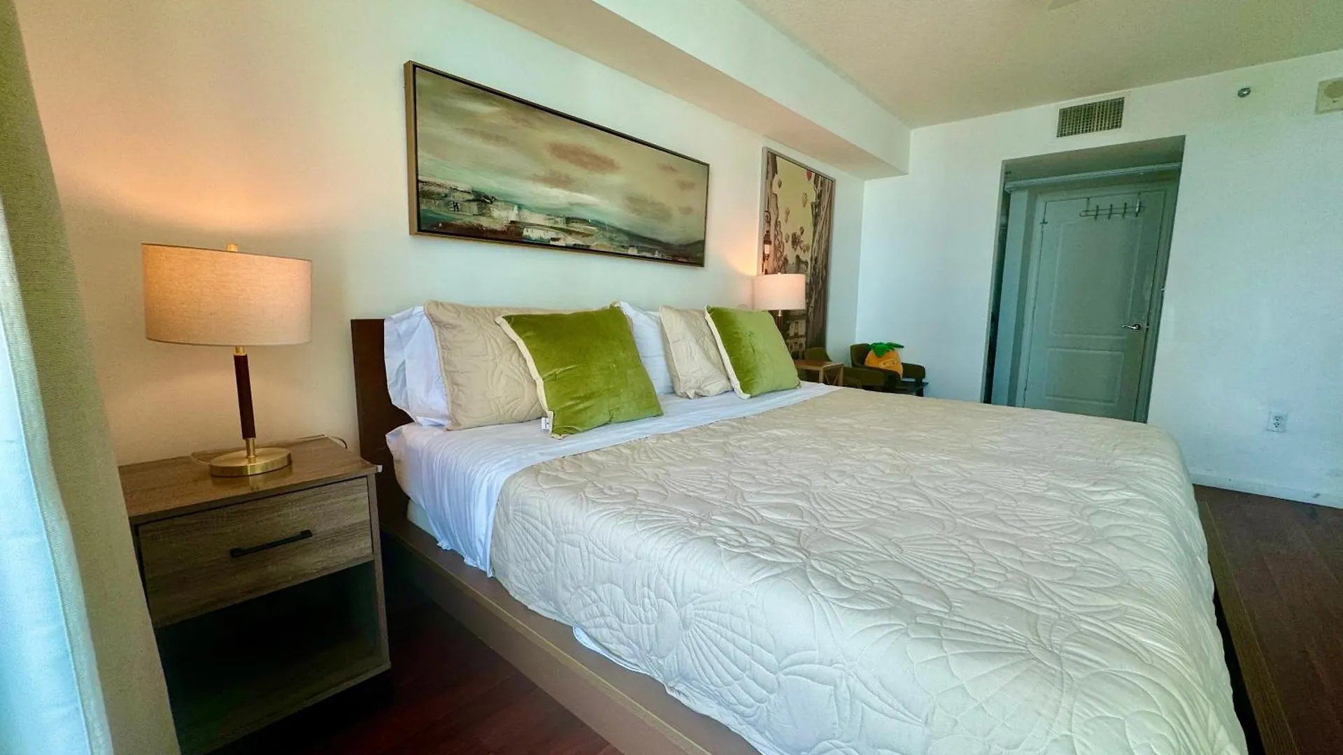 Brickell Unit, Amazing View, Balcony, Pool, 1 Free Parking Apartament Miami