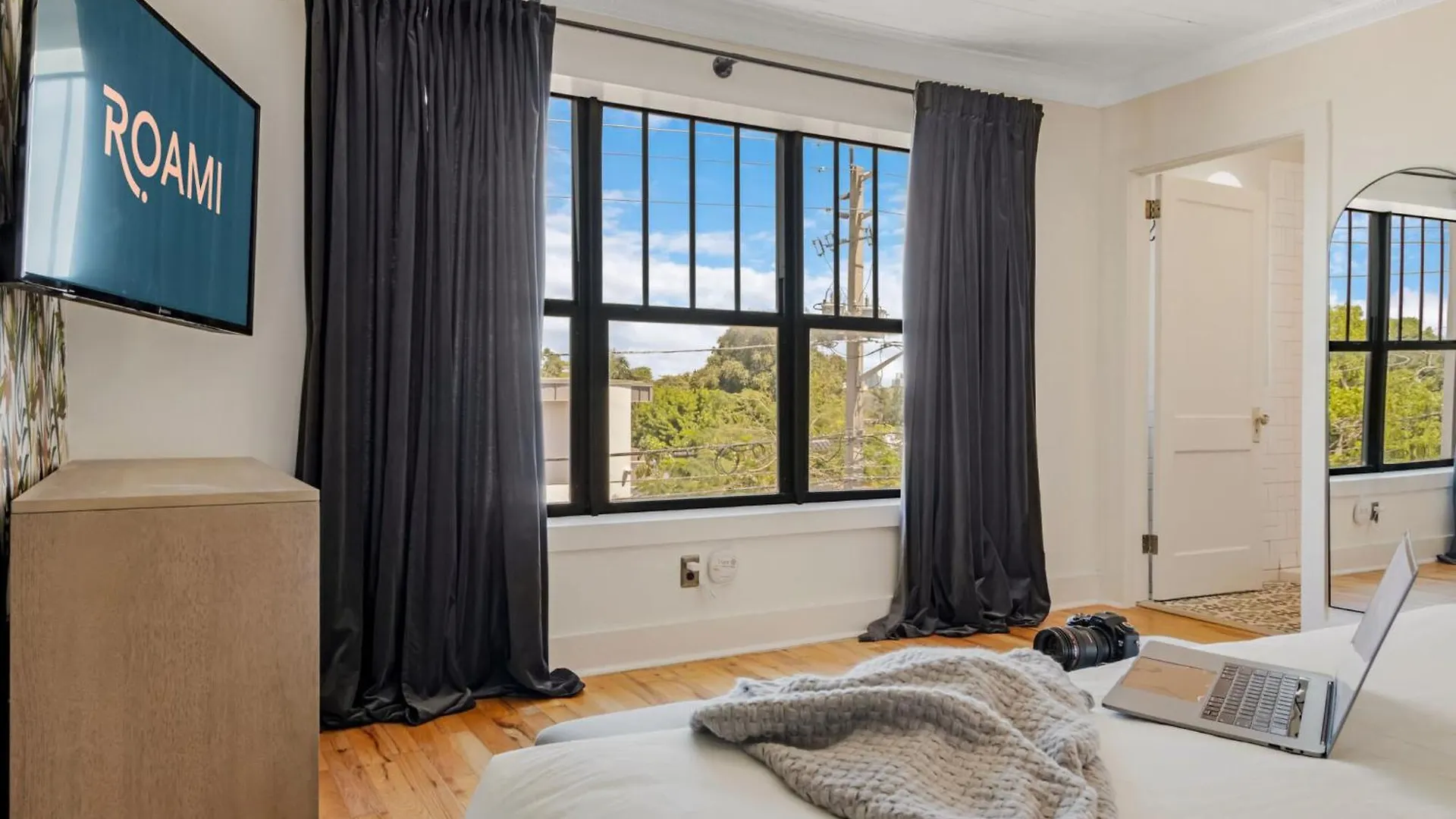 Hotel Roami At Tower - Calle Ocho