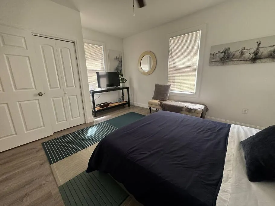 Villa Brickell + Wynwood Wonderland: Spacious 6br Miami