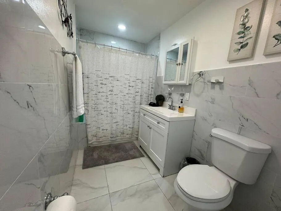 Villa Brickell + Wynwood Wonderland: Spacious 6br *