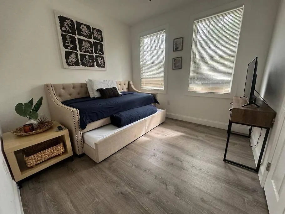 Brickell + Wynwood Wonderland: Spacious 6br