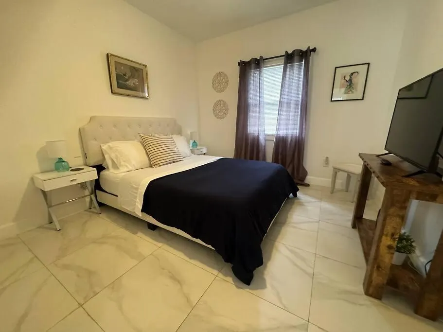 Brickell + Wynwood Wonderland: Spacious 6br * Miami