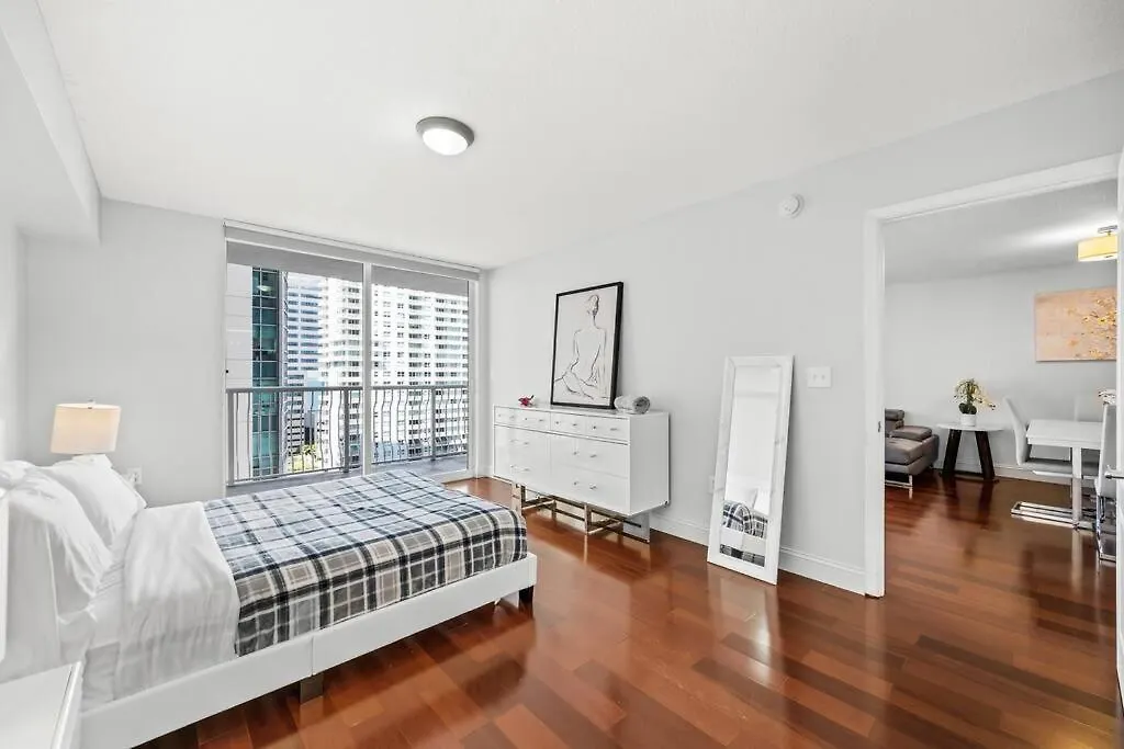 Splendid 1 Bed • Brickell • Water Views * מיאמי