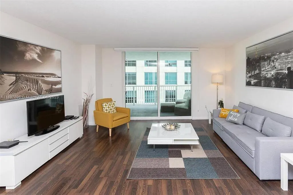 Entire In Brickell Steps From Brickell Centre 아파트 마이애미