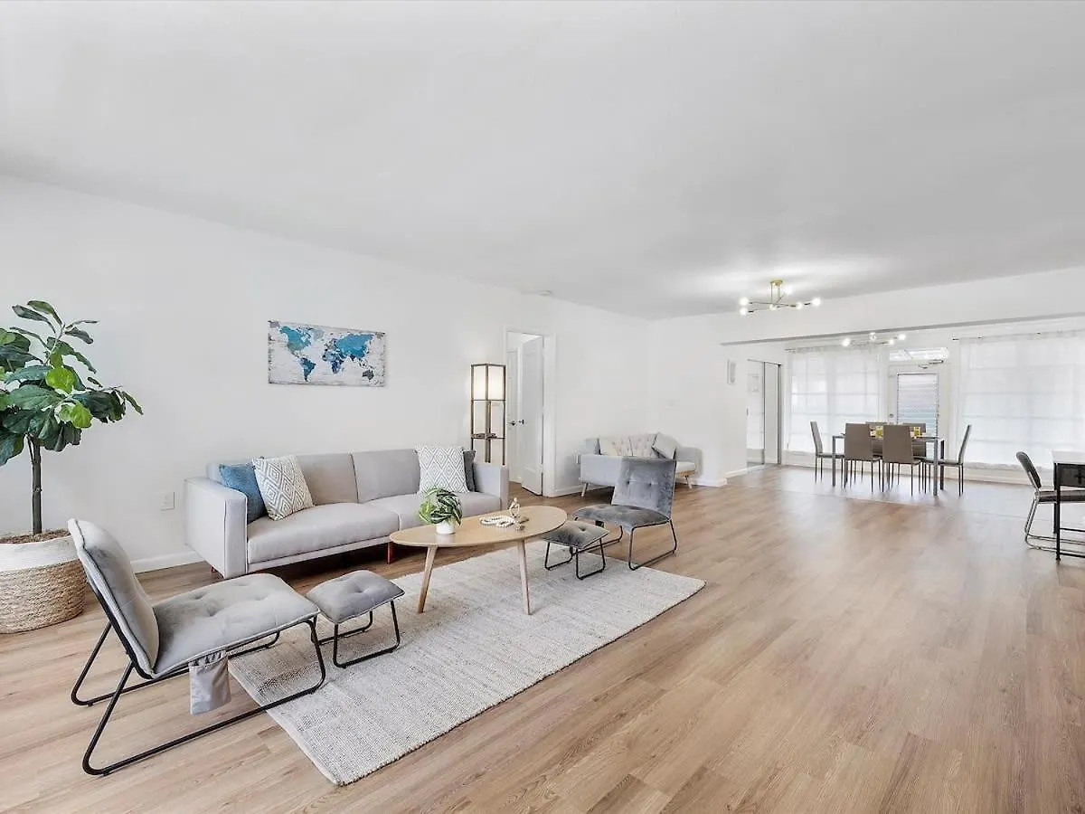 Vakantiehuis 3br Newly Renovated In 15 Min To Miami
