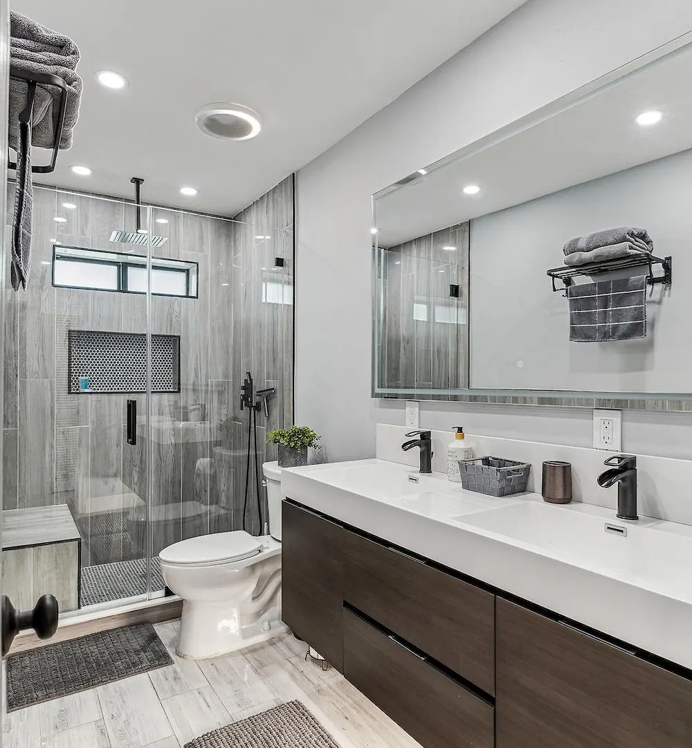 Σπίτι διακοπών Oasis, Spacious 4-bedroom With Pool