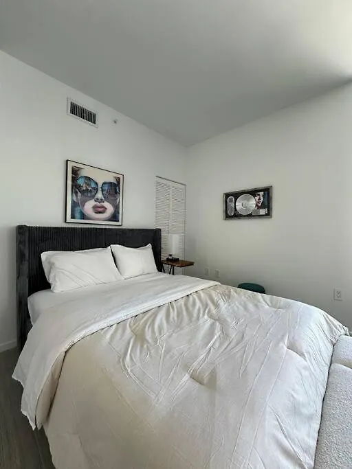 Tranquil Rooftop Escape Studio Apt Apartment *