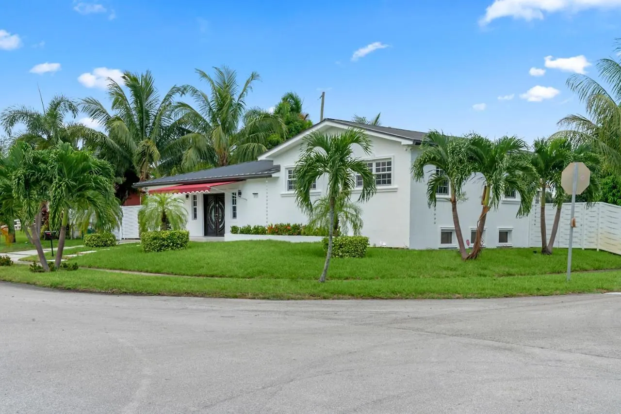 Holiday home Fun With Pool & Games L30 Miami