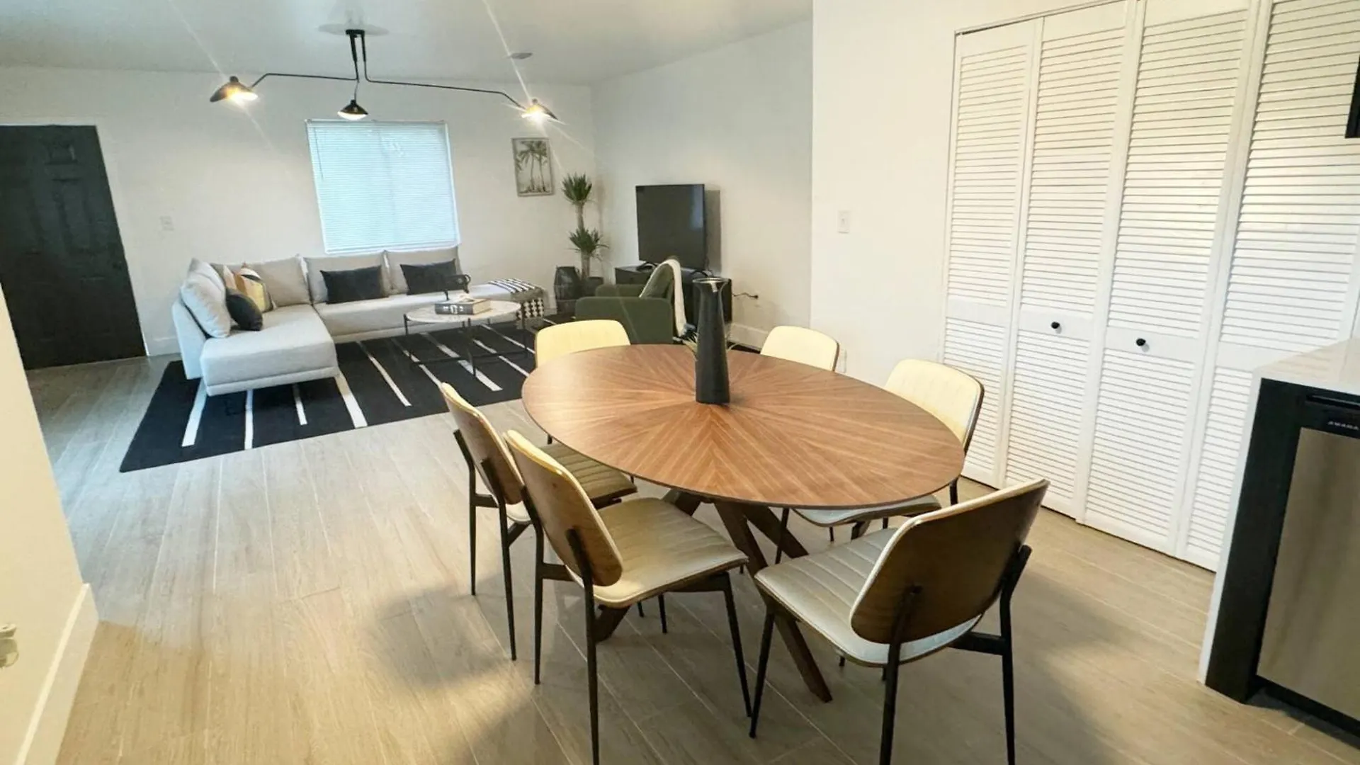 Apartman Stylish Serenity: Wynwood Oasis Retreat