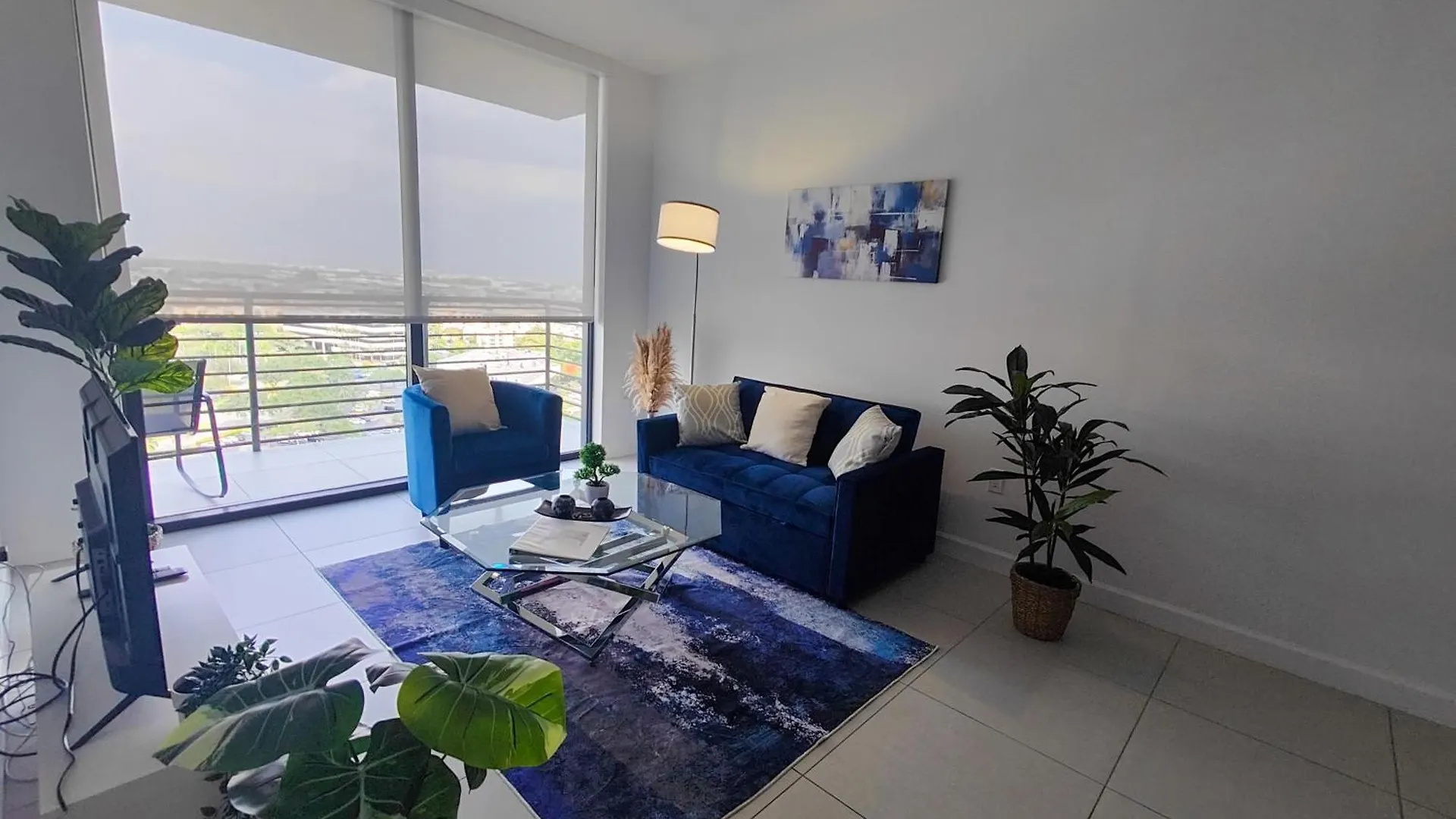 Style 1-bdrm Downtown Doral *