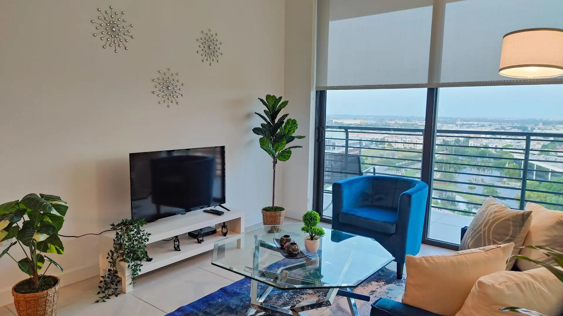Style 1-bdrm Downtown Doral Apartment *