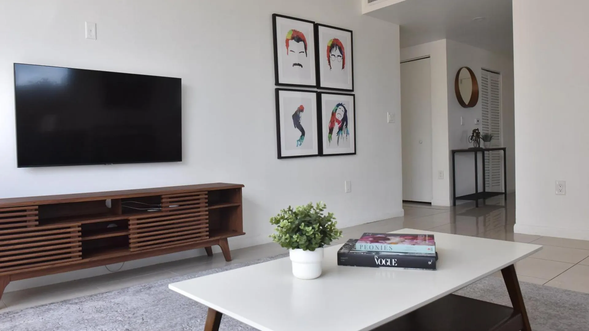 515-trendy 2bd2ba Midtown Huge Private Patio! Apartament