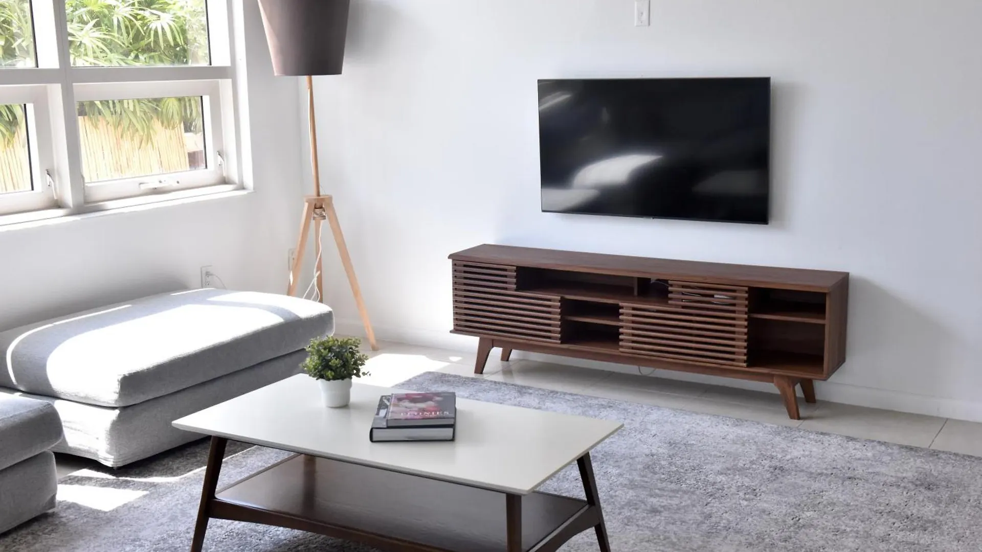 Apartament 515-trendy 2bd2ba Midtown Huge Private Patio!