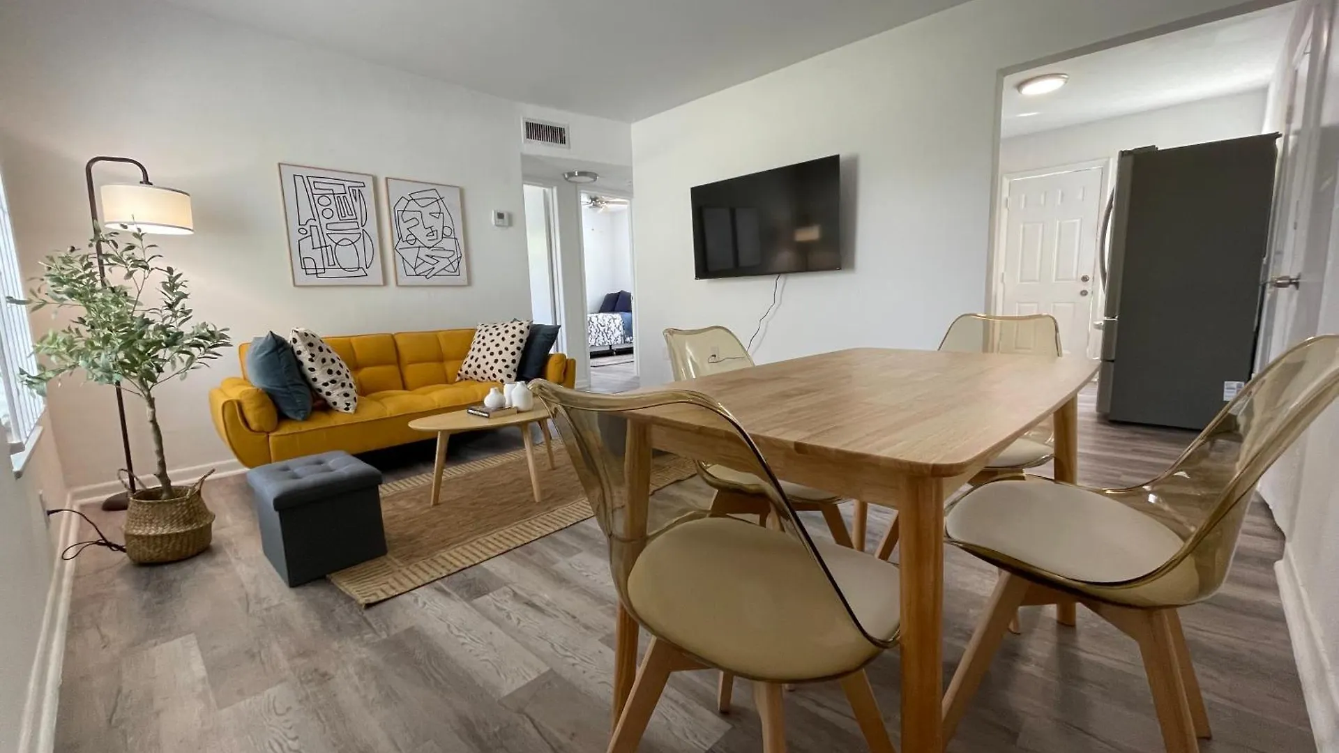 Remodeled Little Havanna Great Location شقة *