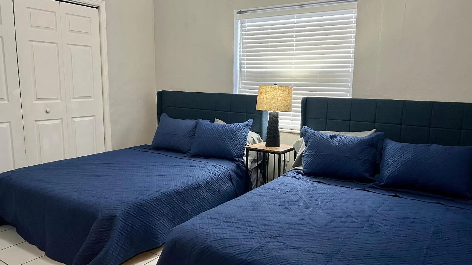 アパート Coral Gable Studio & House Free Parking & Wifi *