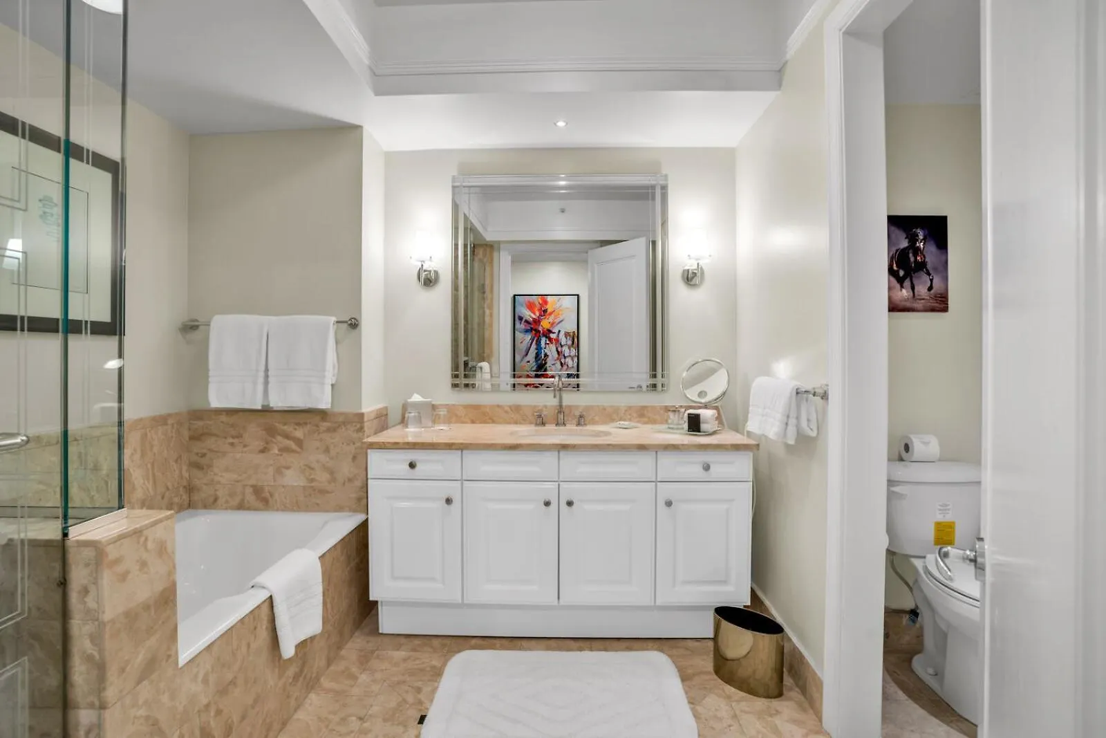 2 Bedroom Or King Four Seasons Free Wi-fi & Free Parking