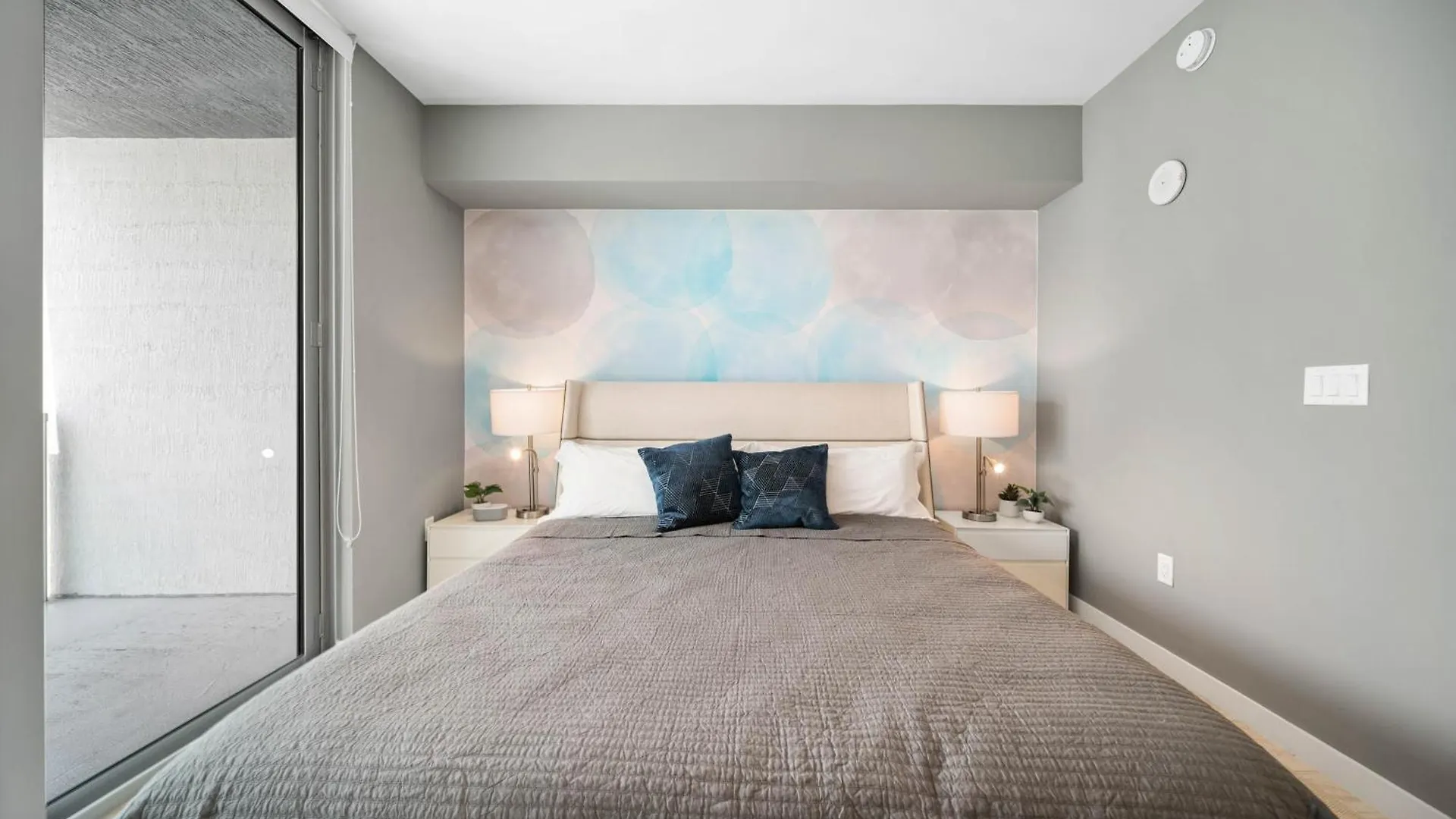Quadro Residences By Ionica Apartment