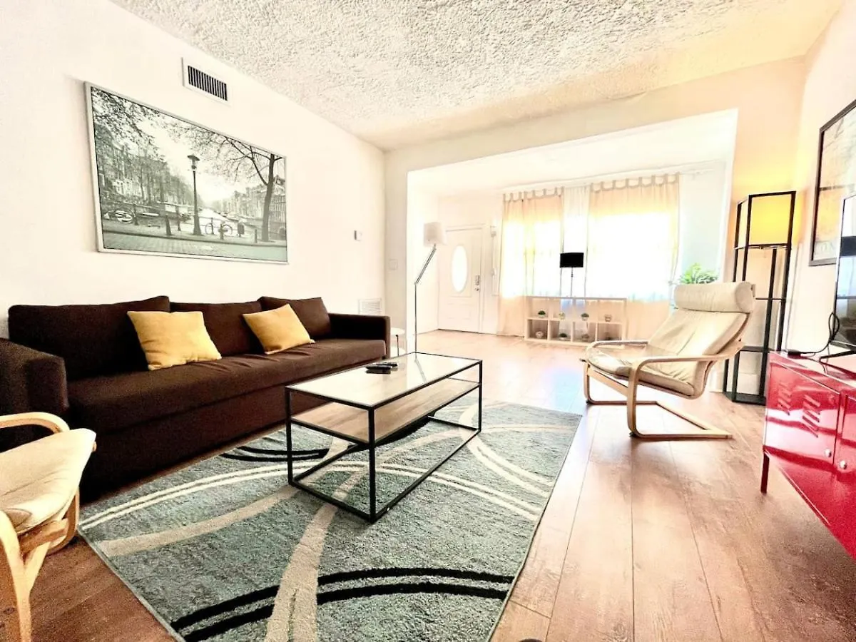 Dom wakacyjny 4bed 3bath Coral Gables Area Stunning With Hot Tub
