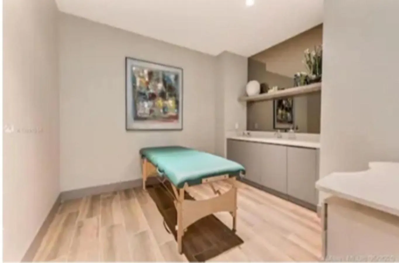 Apartment Style 1-bdrm Downtown Doral Miami