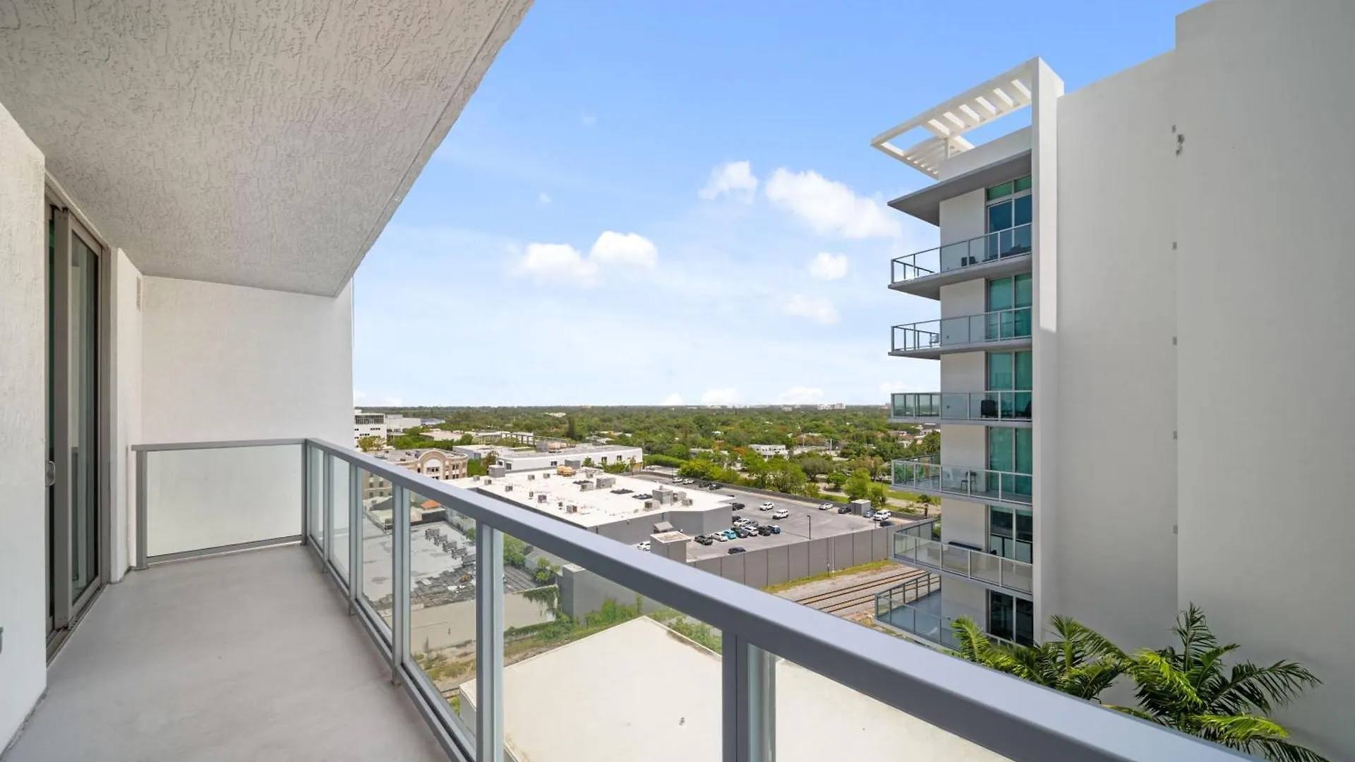 Quadro Residences By Ionica Apartment *