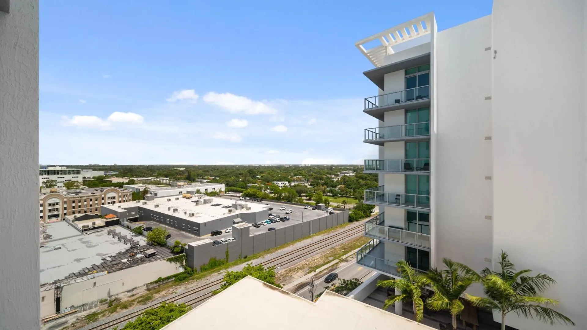 Quadro Residences By Ionica Miami
