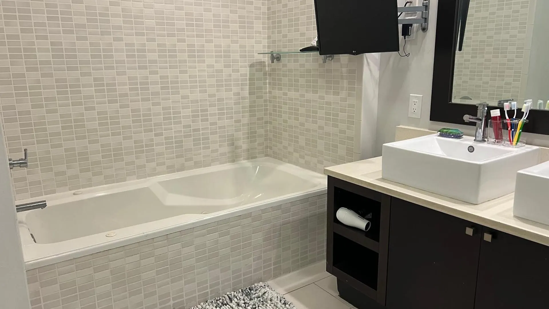 Doral Pool 404 By Wave Apartman Miami