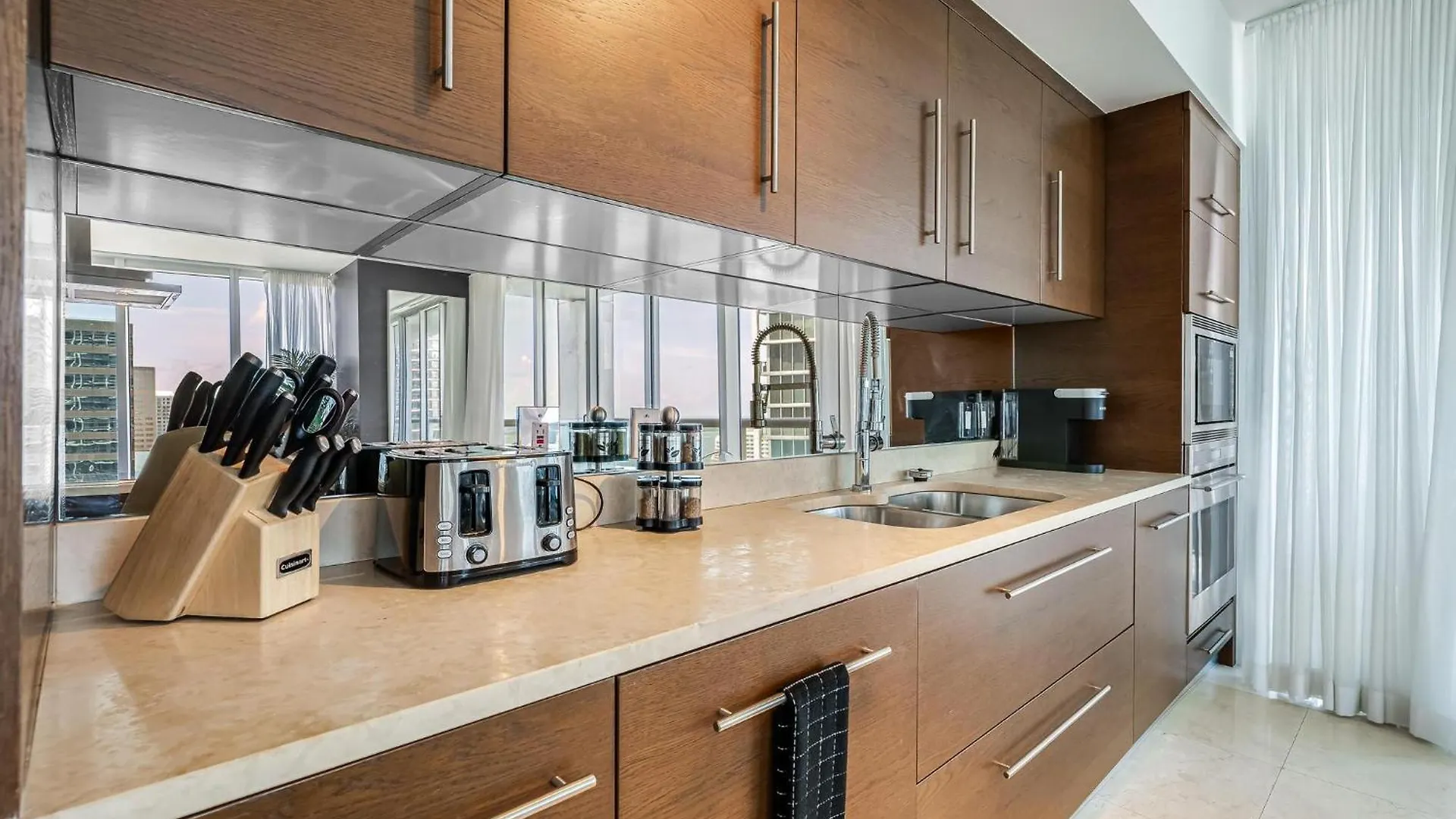 Icon Brickell Miami- 2 Bedroom With And Water Views! 公寓 *