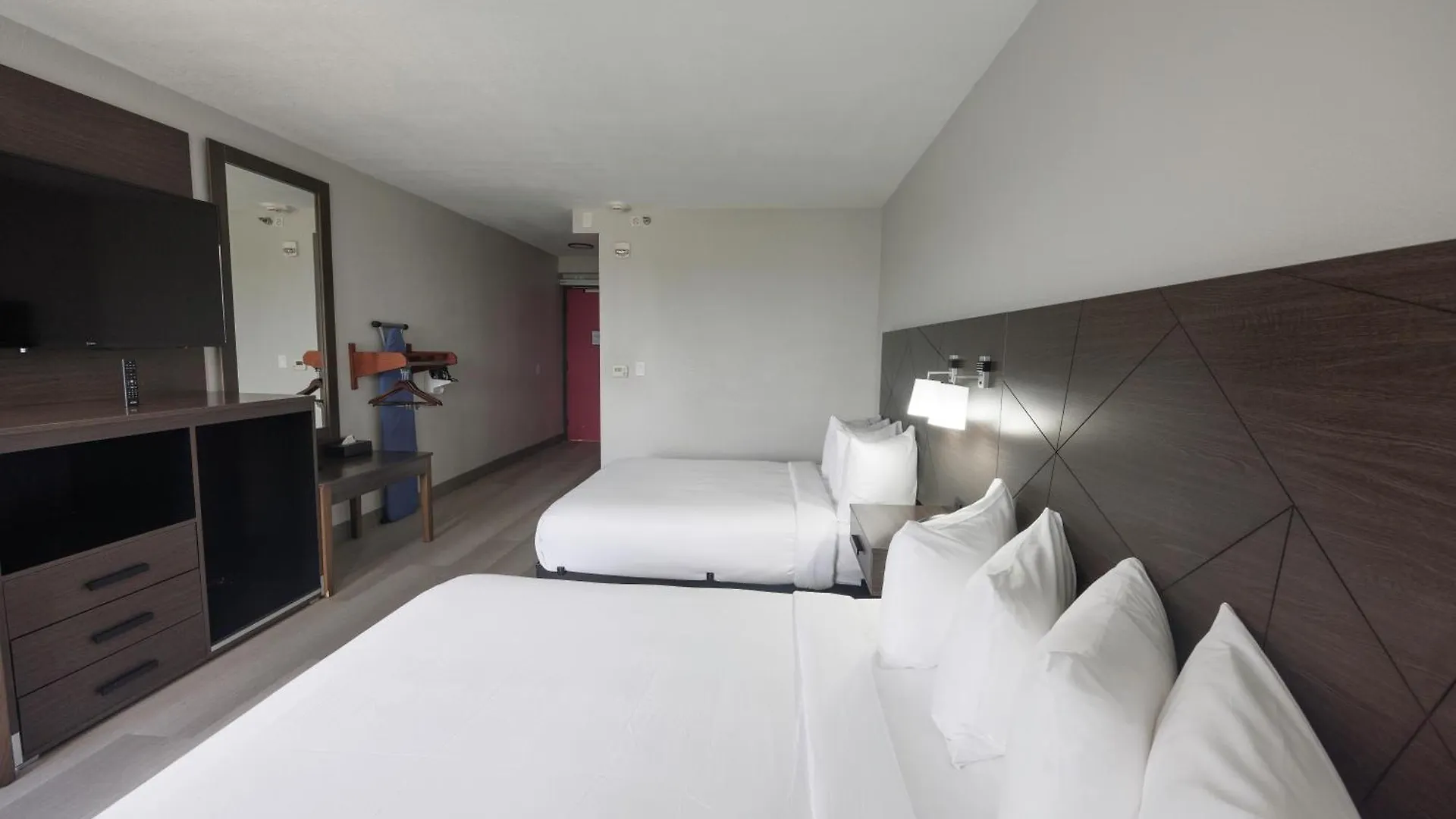 Airport Hotel 3*