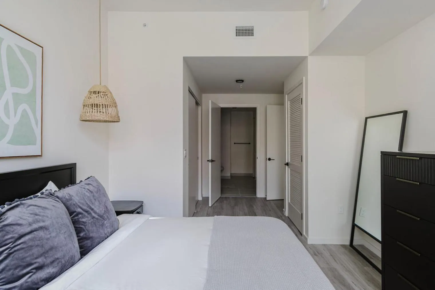 Blueground Edgewater Balcony Pool Gym Wd Mia-109 Apartment *