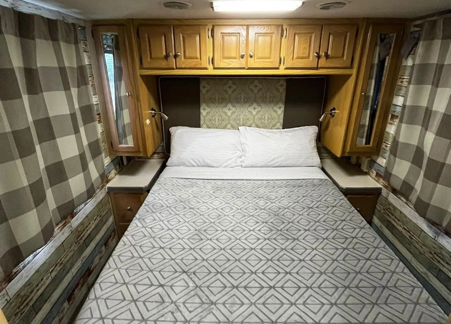 Remodeled And Comfortable Rv - Free Parking Kamp alanı Miami