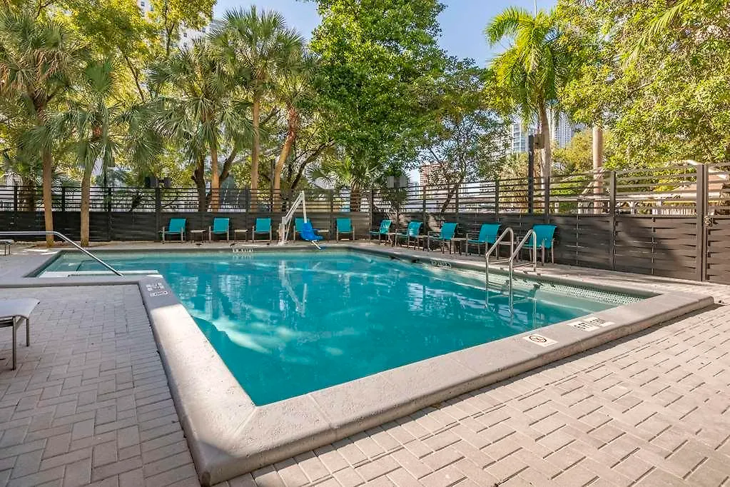 Comfort & Downtown Brickell-port Of Hotel Miami