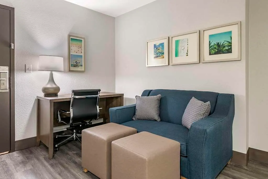 Comfort & Downtown Brickell-port Of Hotel *