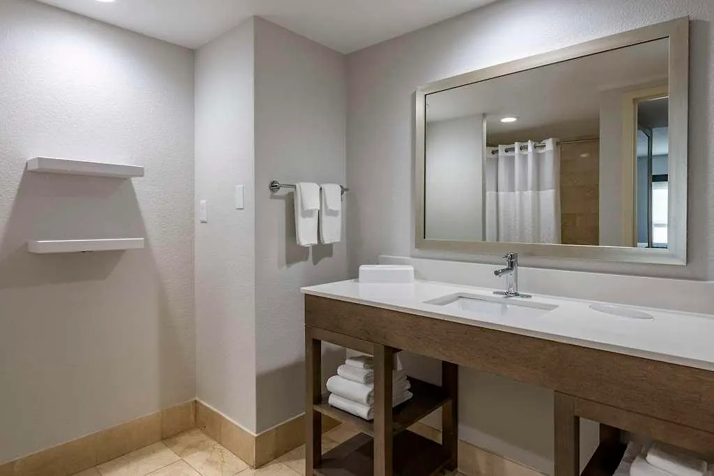 Comfort & Downtown Brickell-port Of