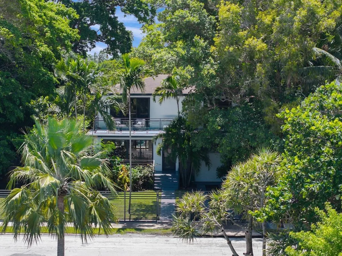 The Waterhouse- Amazing With Infinity Pool Holiday home