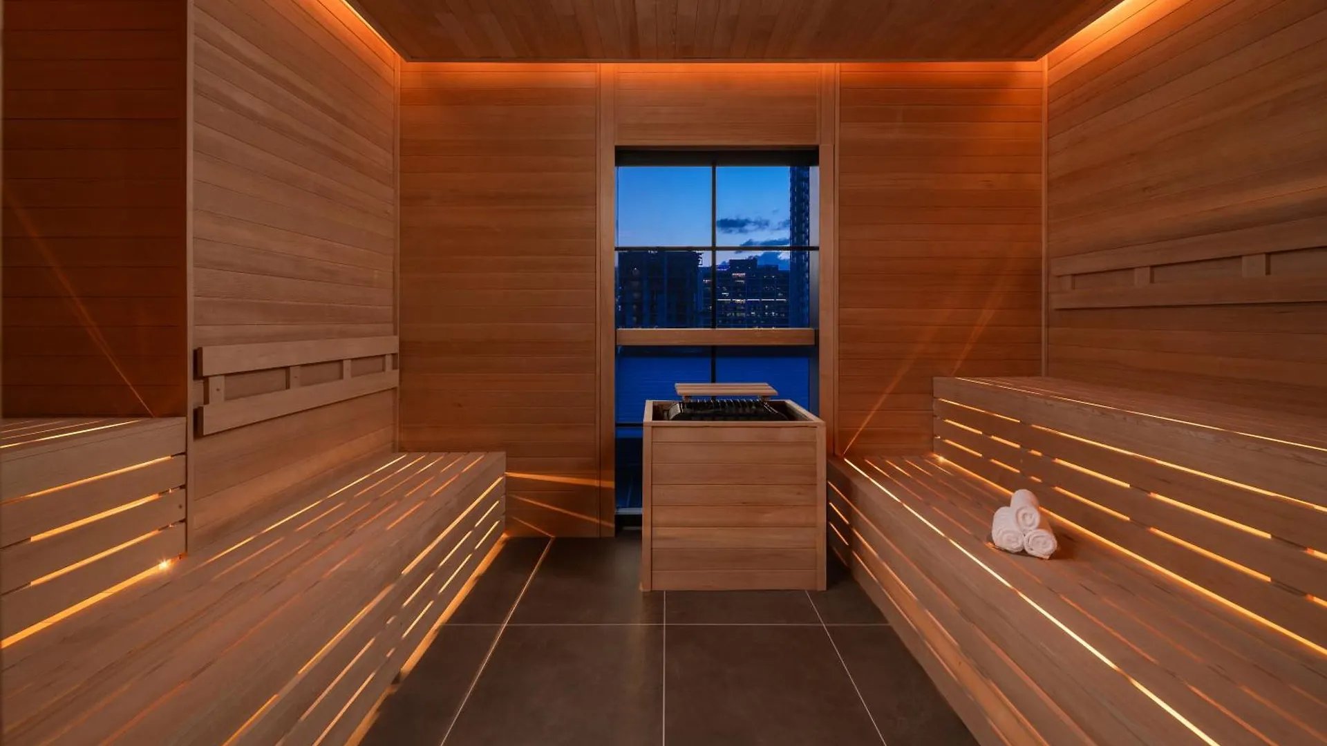 Hotel Gale & Residences 5*
