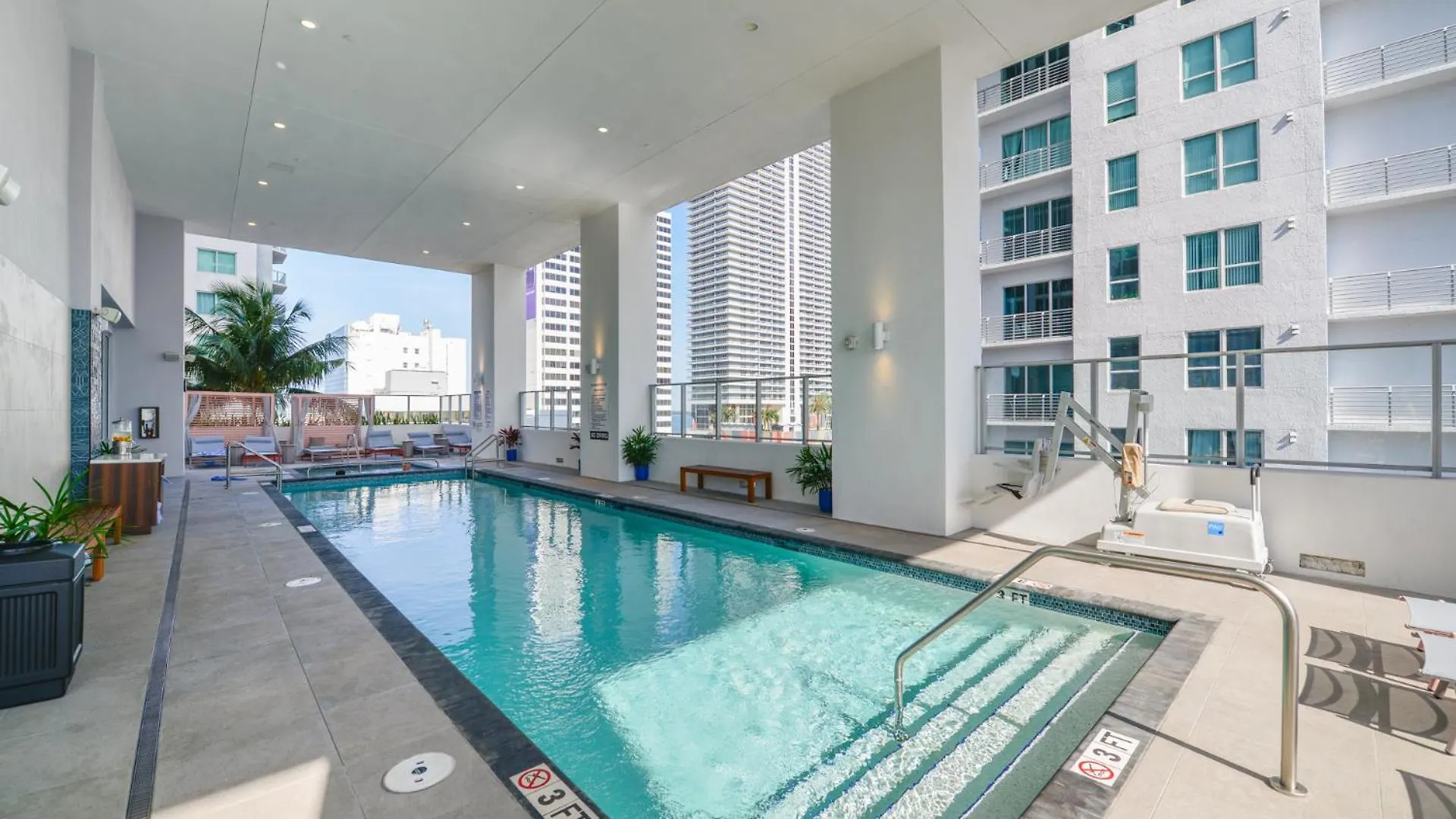 Luxury Living In The Heart Of Downtown Lejlighed *