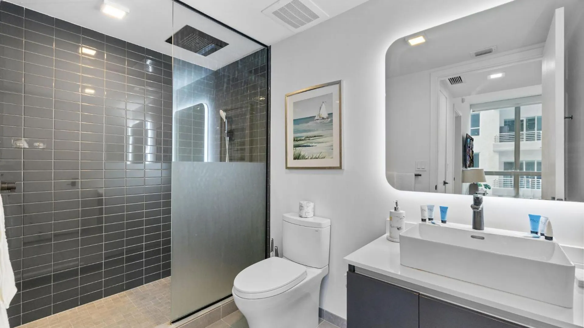 Luxury Living In The Heart Of Downtown Miami